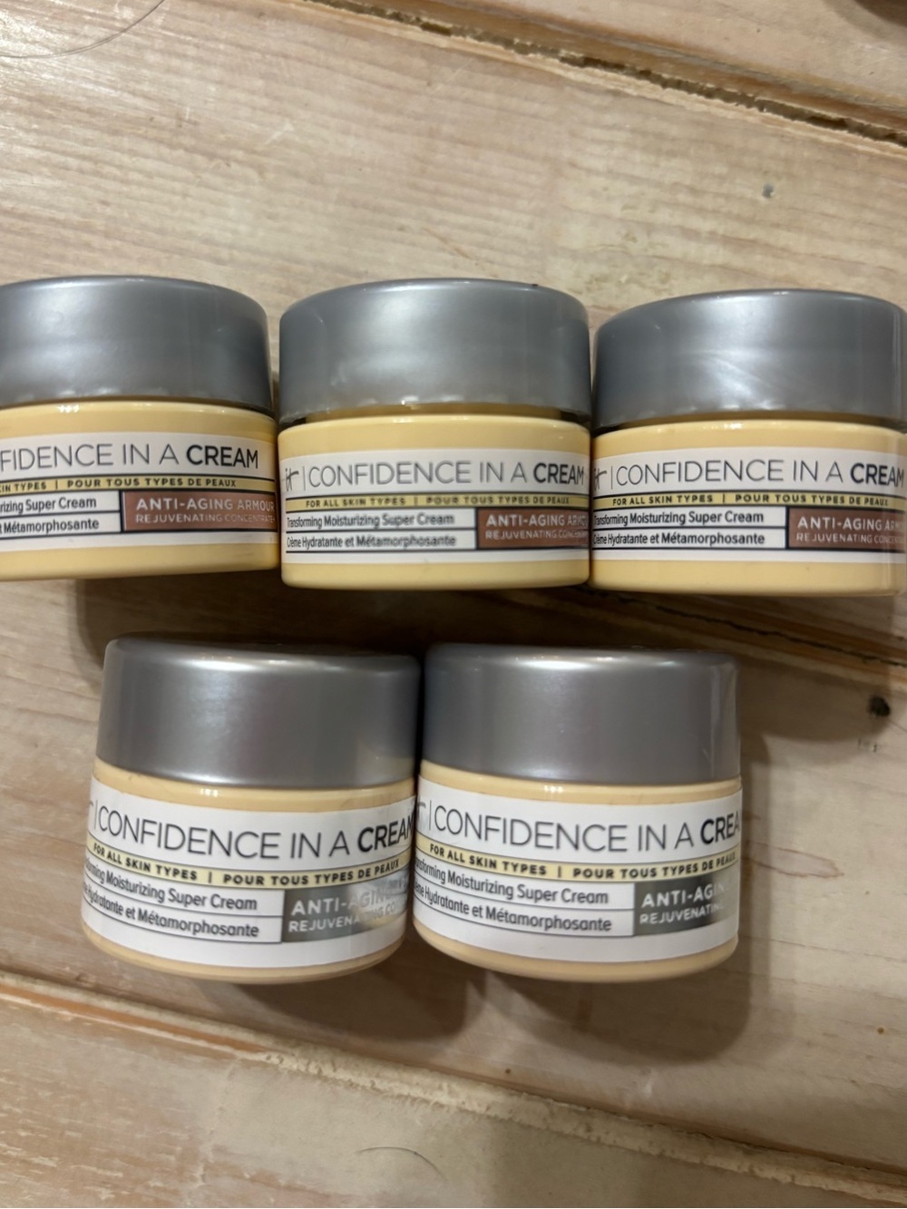 Confidence in a cream-Moisturizing Super Cream — lot of 5 (64)